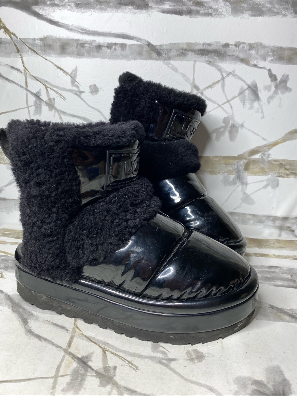 UGG Chillapeek Platform Shearling Lined Chunky Shining Boots